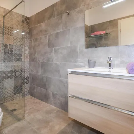 Piscine Privative * Saint-Florent (Corsica)