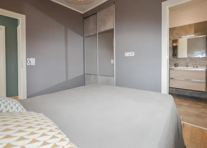 Piscine Privative * Saint-Florent (Corsica)